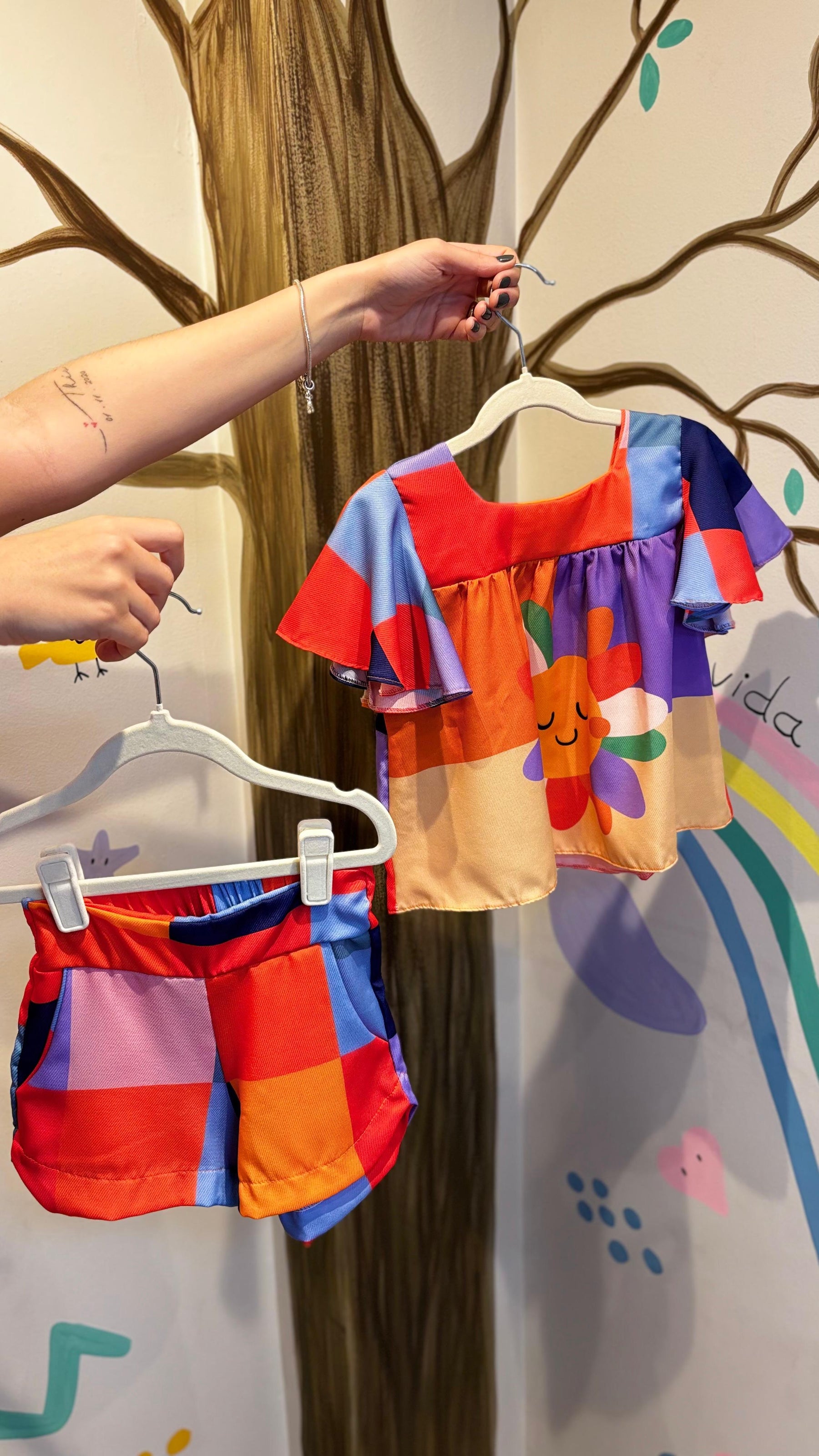 Conjunto Infantil Estampa Solzinho Colorê | Lá Colorê