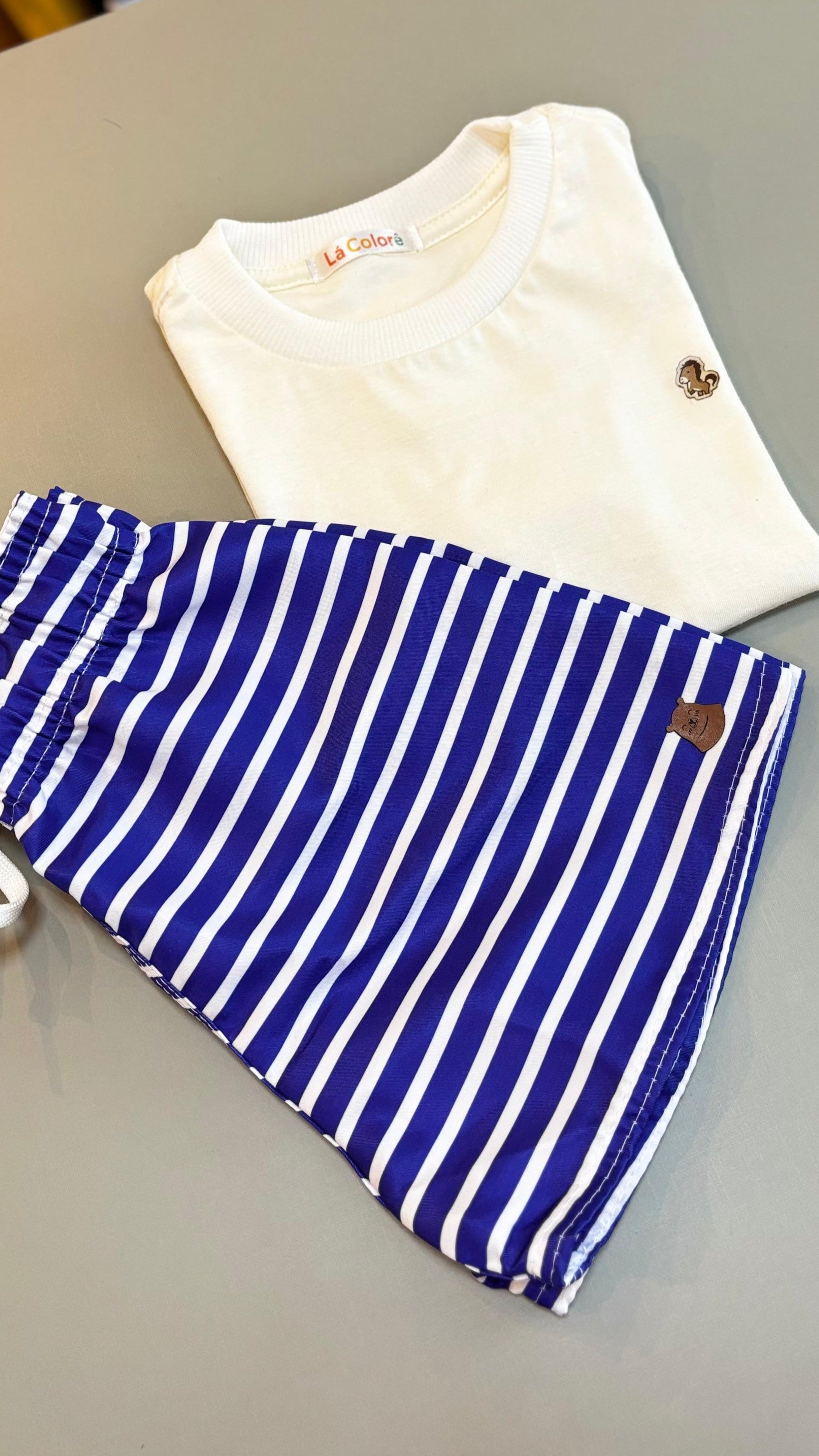 Short Tactel Infantil Premium Estampa Listra Azul Royal| Lá Colorê