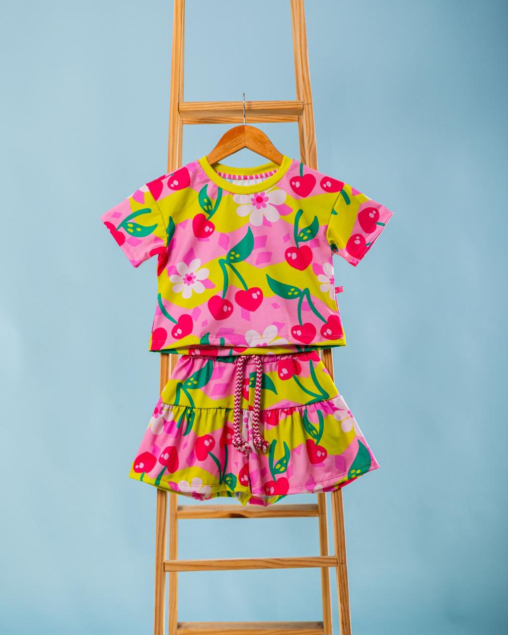 Conjunto Infantil Estampa Cerejinhas | Lá Colorê