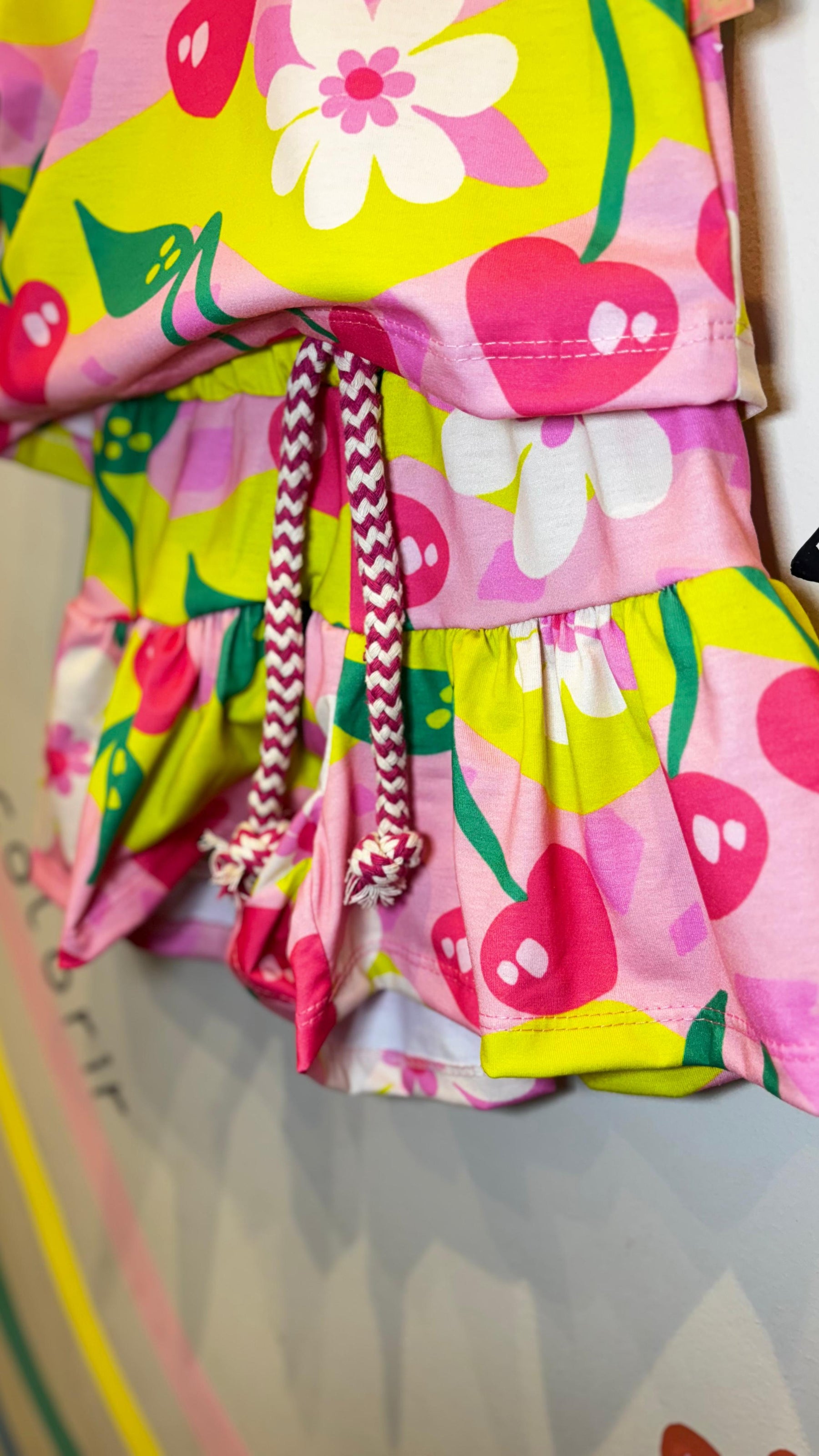 Conjunto Infantil Estampa Cerejinhas | Lá Colorê