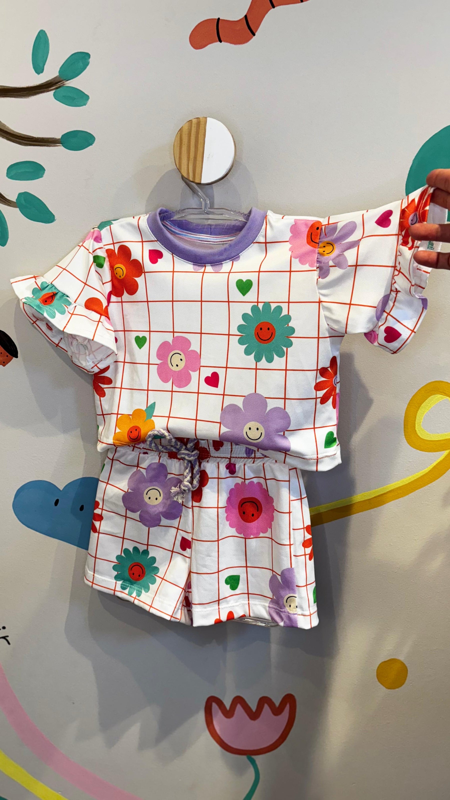 Conjunto Infantil Estampa Florzinhas Confort | Lá Colorê