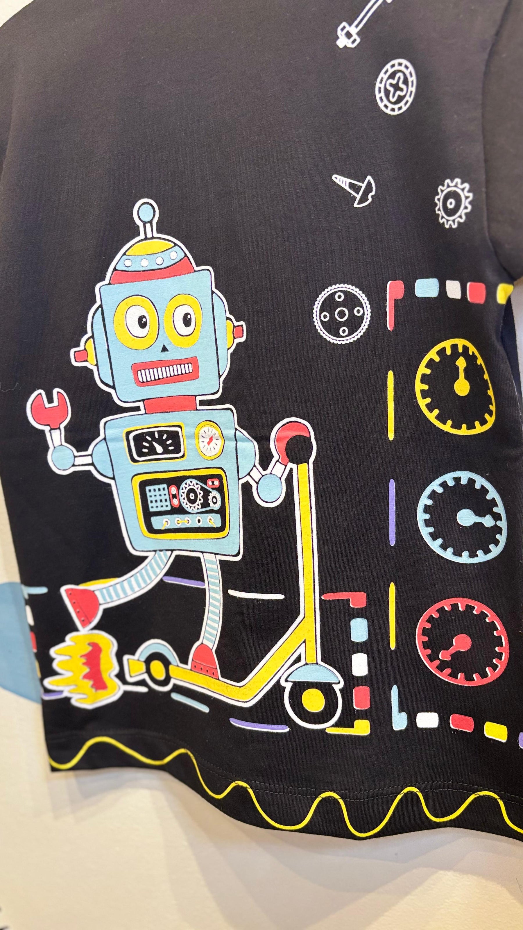 T-Shirt Infantil Preta com Estampa de Cachorro Robô - 100% Algodão