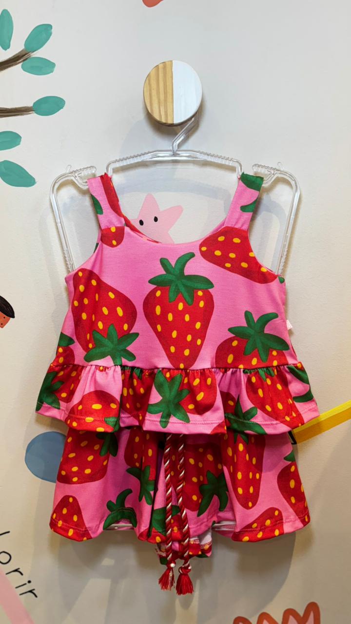 Conjunto Infantil Estampa Amor de Morango | Lá Colorê