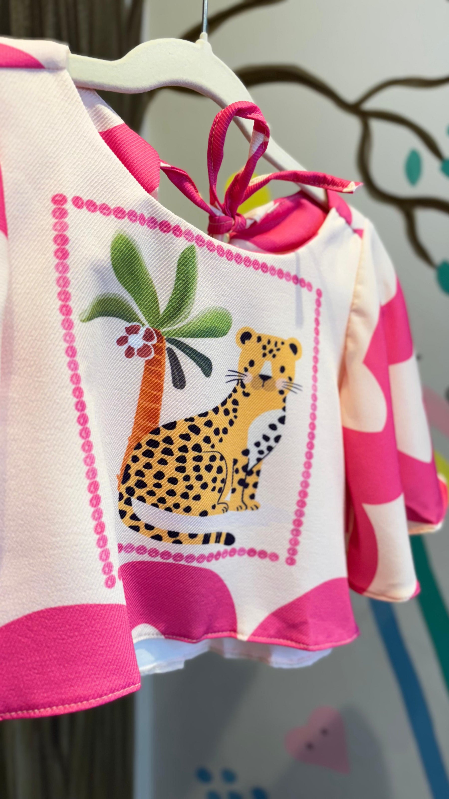 Conjunto Infantil Estampa Oncinha Tropical | Lá Colorê