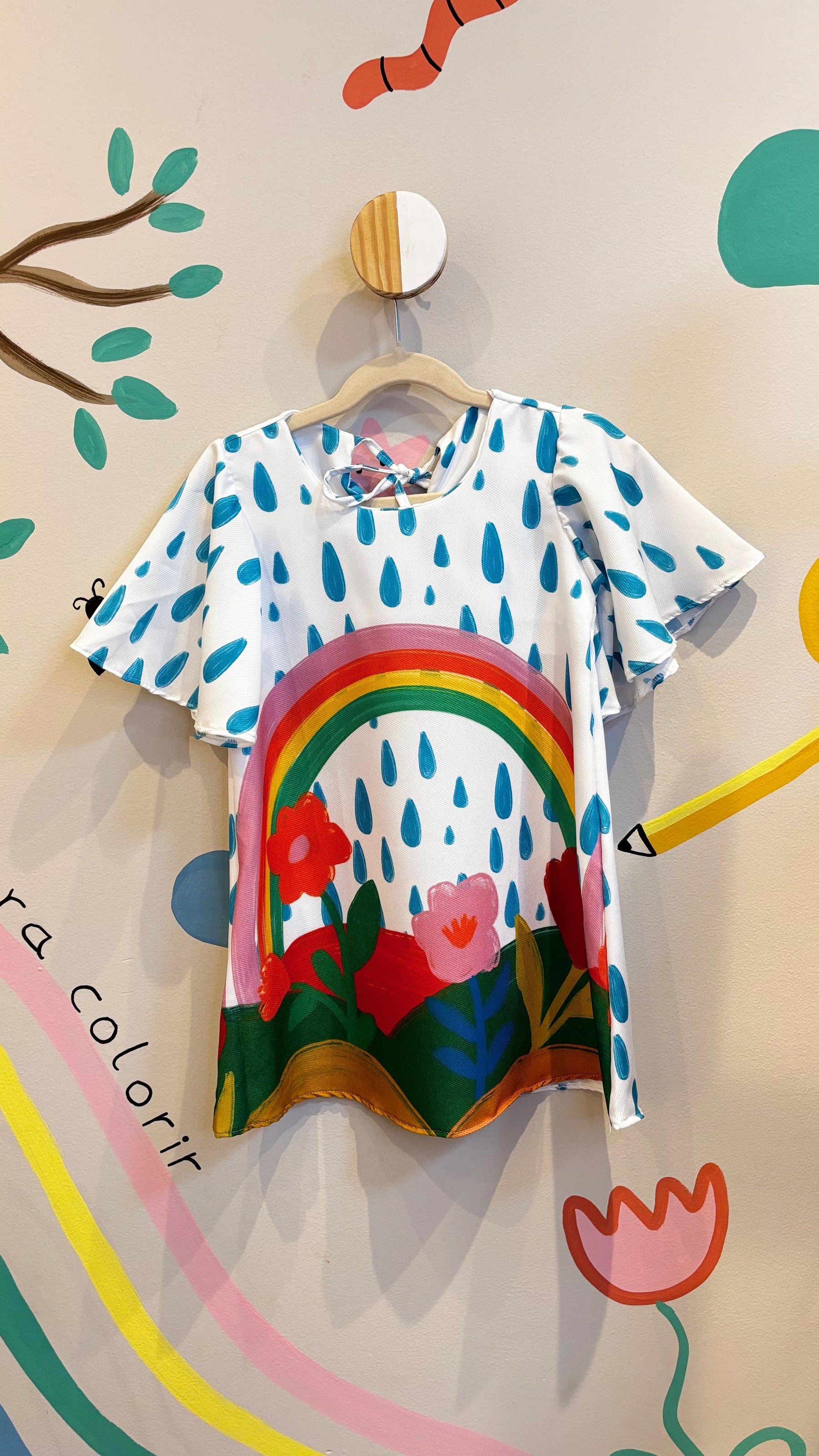 Vestido Infantil Gotas de Arco-Íris | Lá Colorê
