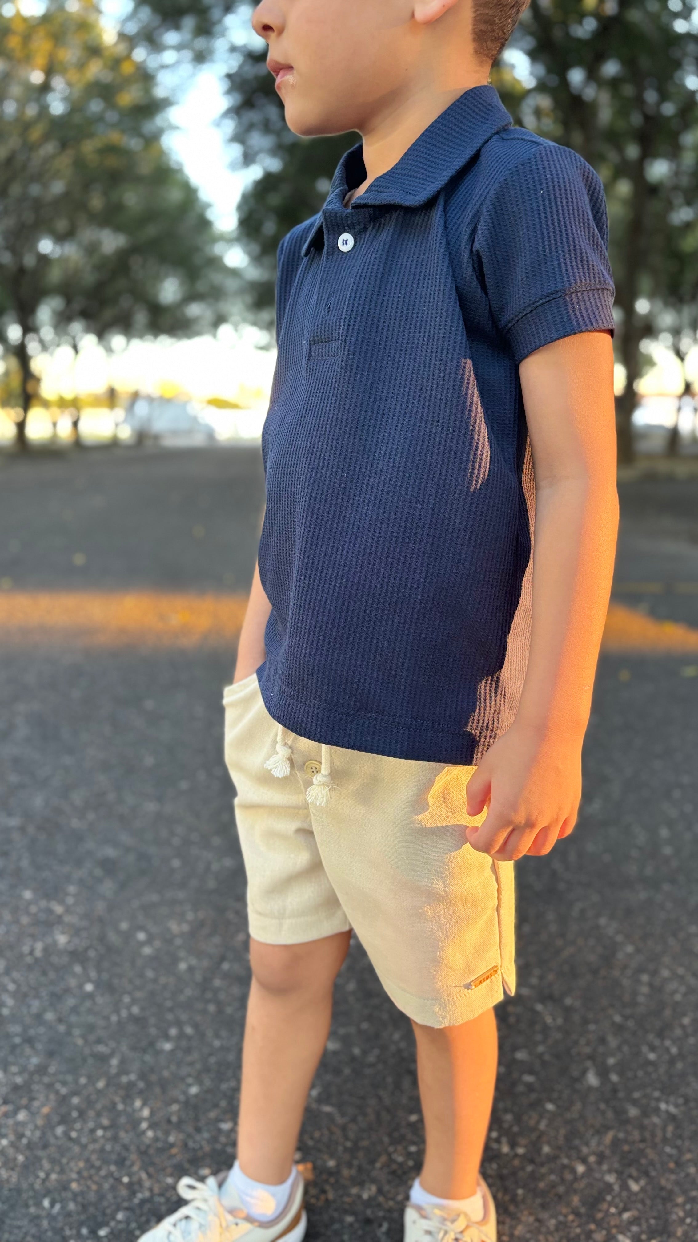 Camisa Infantil Gola Polo Azul Marinho em Tricô - 100% Algodão | Lá Colorê