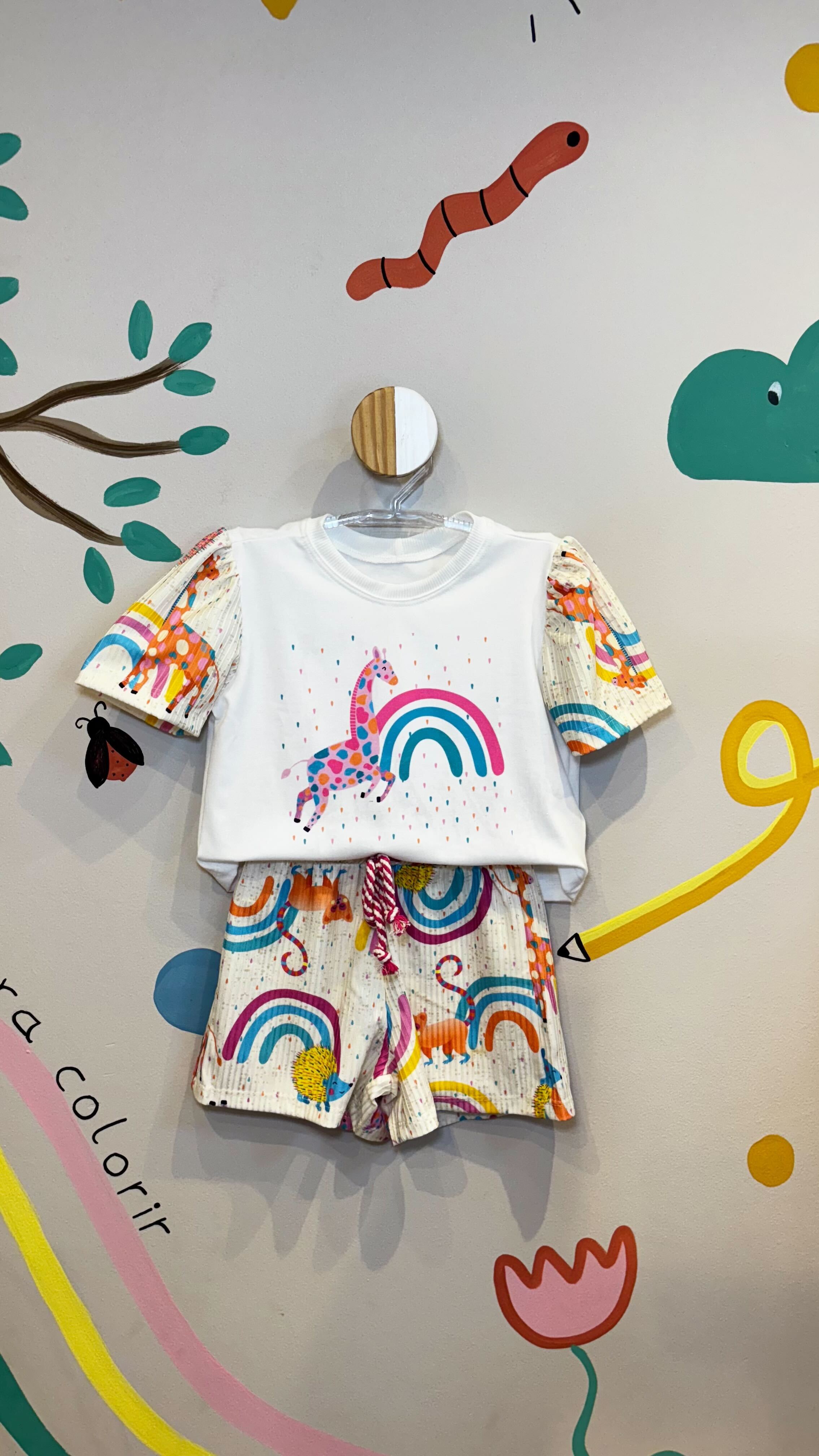 Conjunto Infantil Estampa Girafinha Color | Lá Colorê