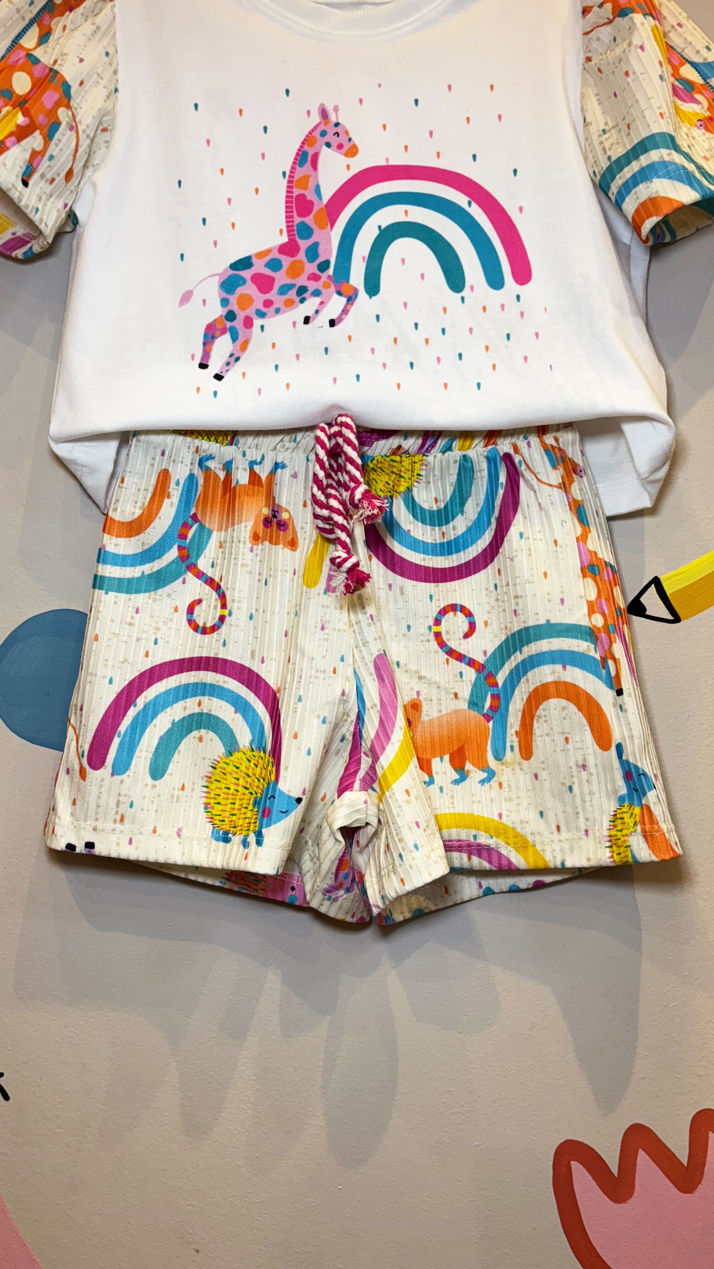 Conjunto Infantil Estampa Girafinha Color | Lá Colorê
