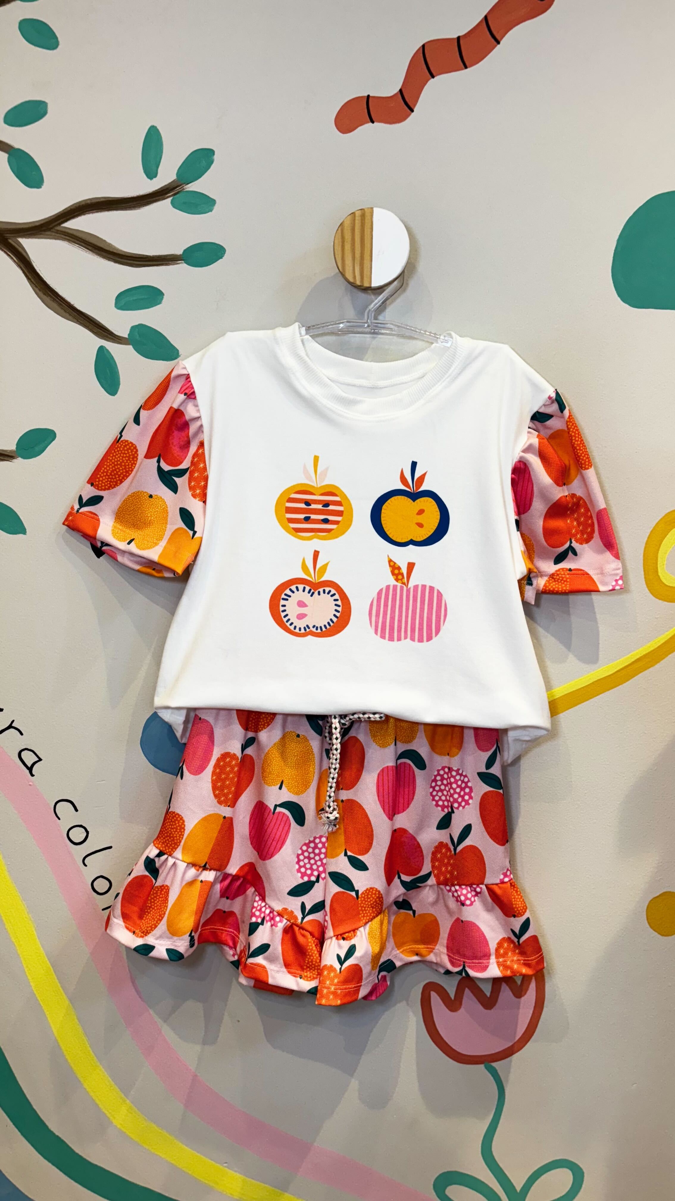 Conjunto Infantil Estampa Maçãzinha Confort | Lá Colorê