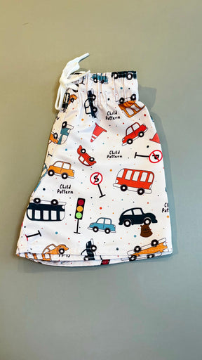 Short Infantil Tactel Premium - Estampa Carros| Lá Colorê