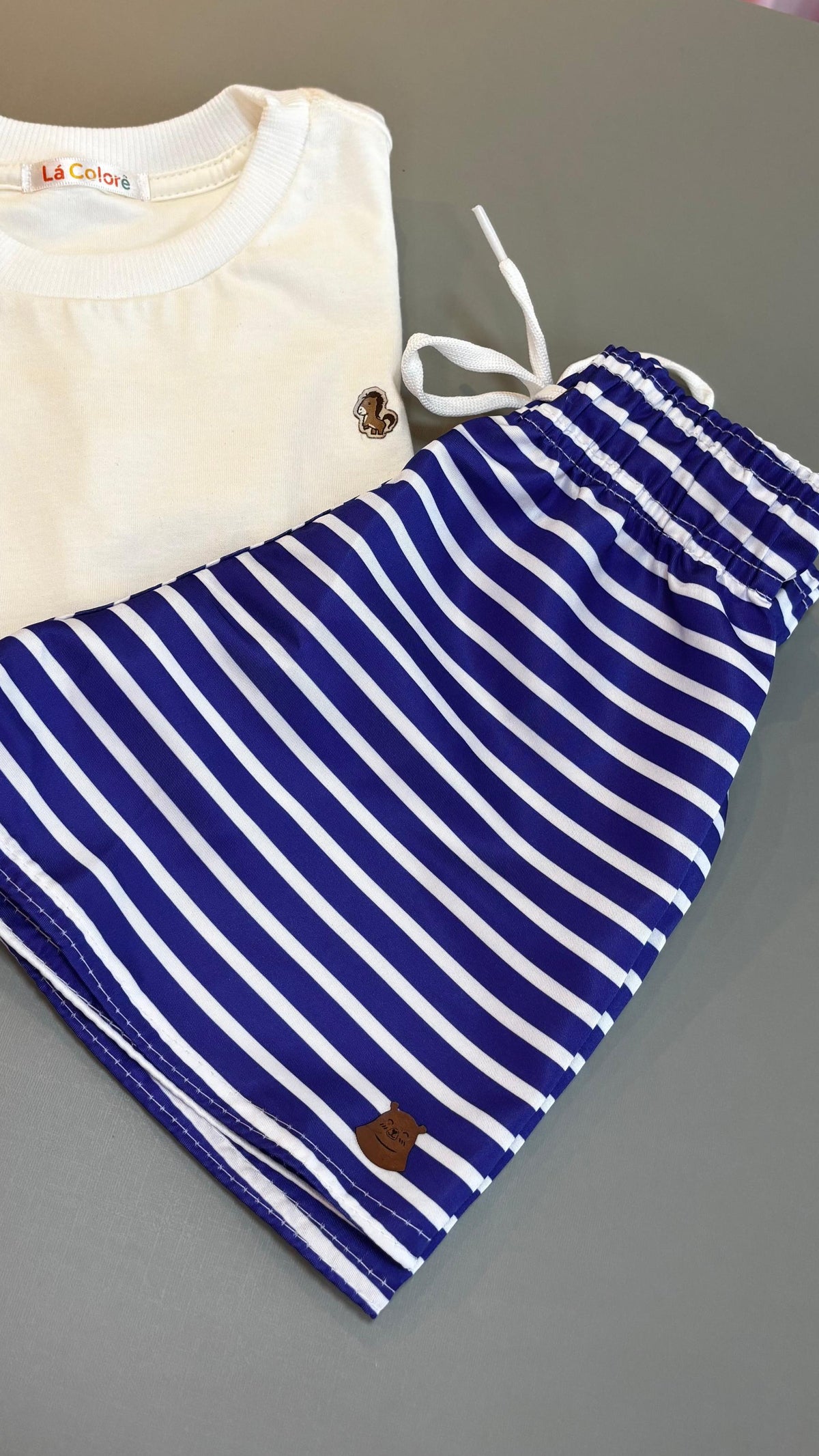 Short Tactel Infantil Premium Estampa Listra Azul Royal| Lá Colorê