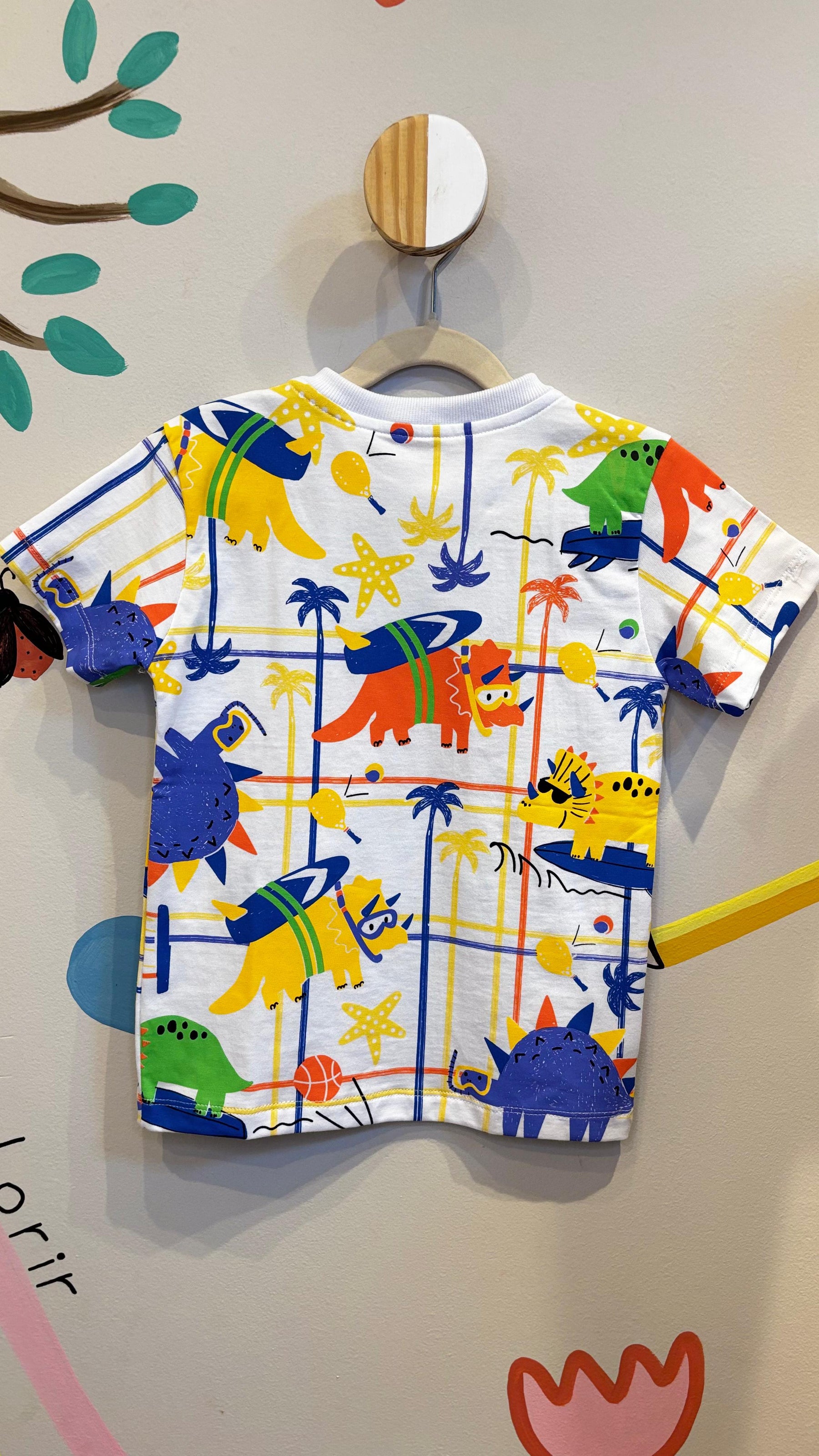 T-Shirt Infantil Multicolorida com Estampa de Rinocerontes - 100% Algodão| Lá Colorê