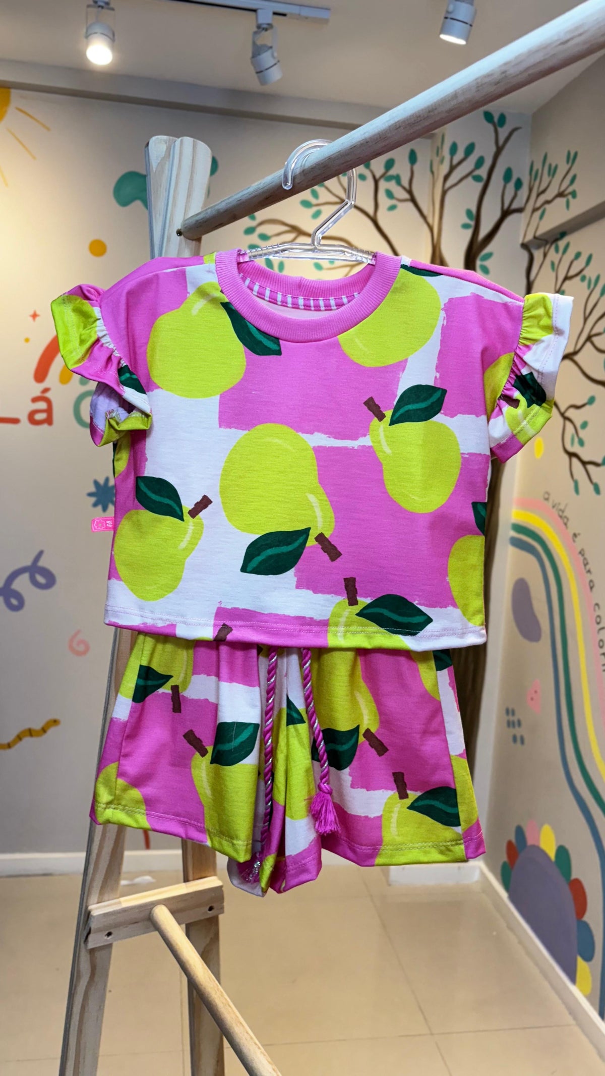 Conjunto Infantil Estampa Pêra Pop | Lá Colorê