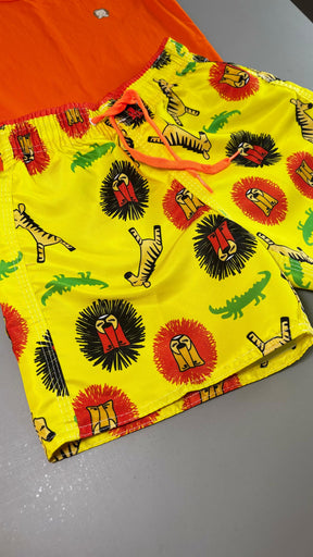 Conjunto Infantil Regata Laranja e Short Tactel na Estampa Zoo  | Lá Colorê