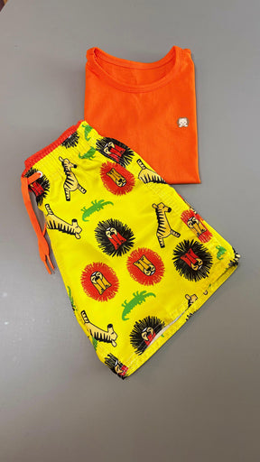 Conjunto Infantil Regata Laranja e Short Tactel na Estampa Zoo  | Lá Colorê