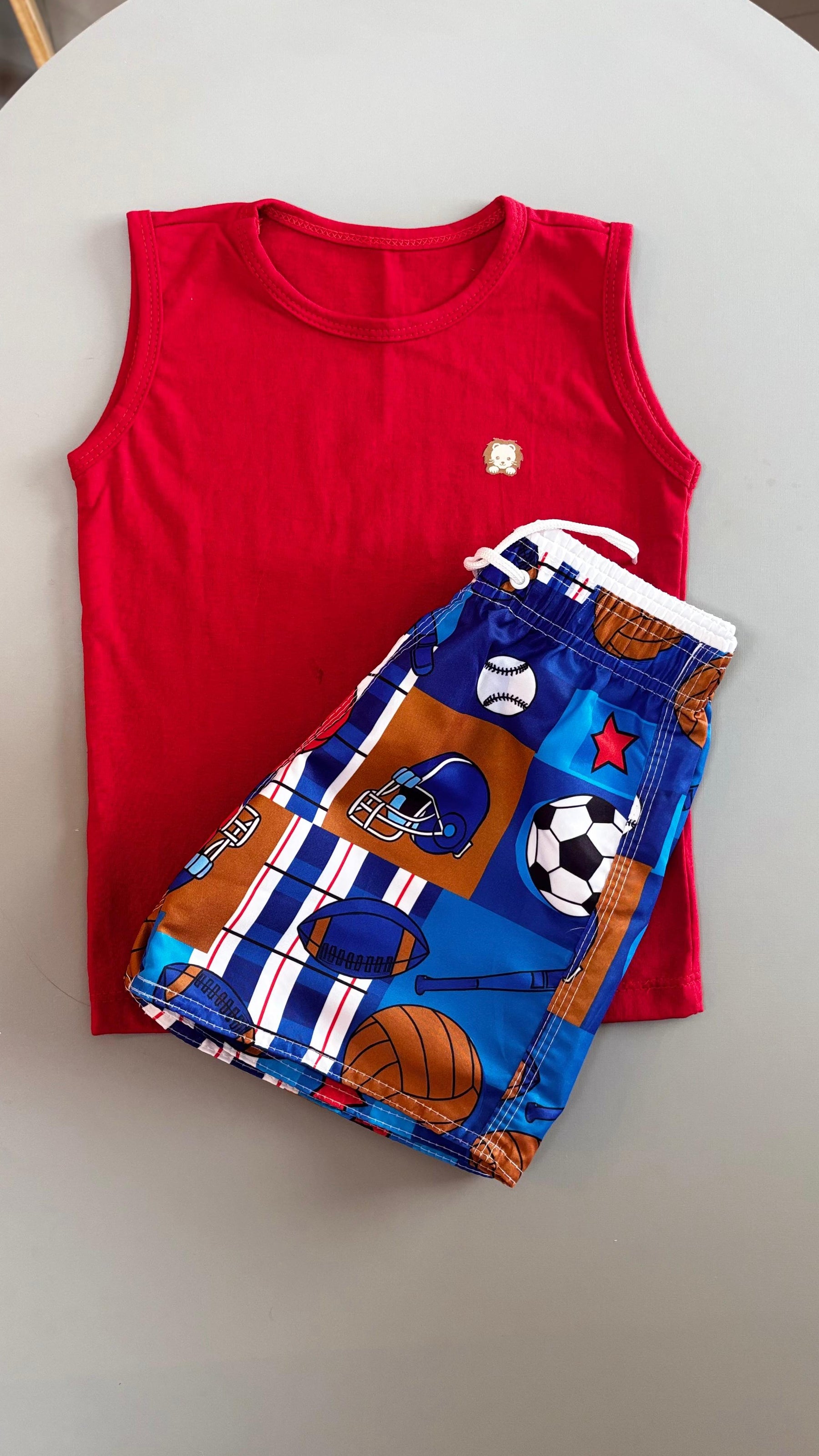 Conjunto Infantil Regata Vermelha e Short Tactel na Estampa NBA | Lá Colorê