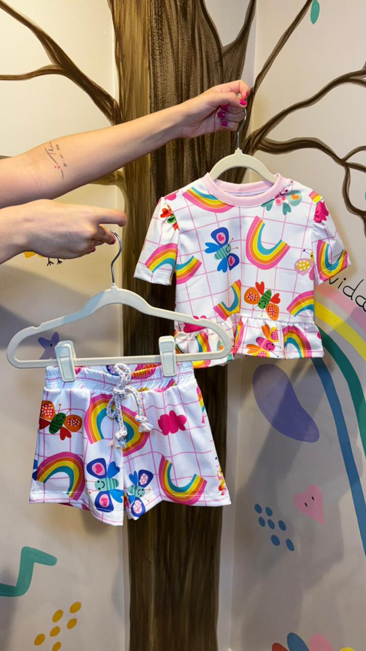 Conjunto Infantil Estampa Encanto | Lá Colorê