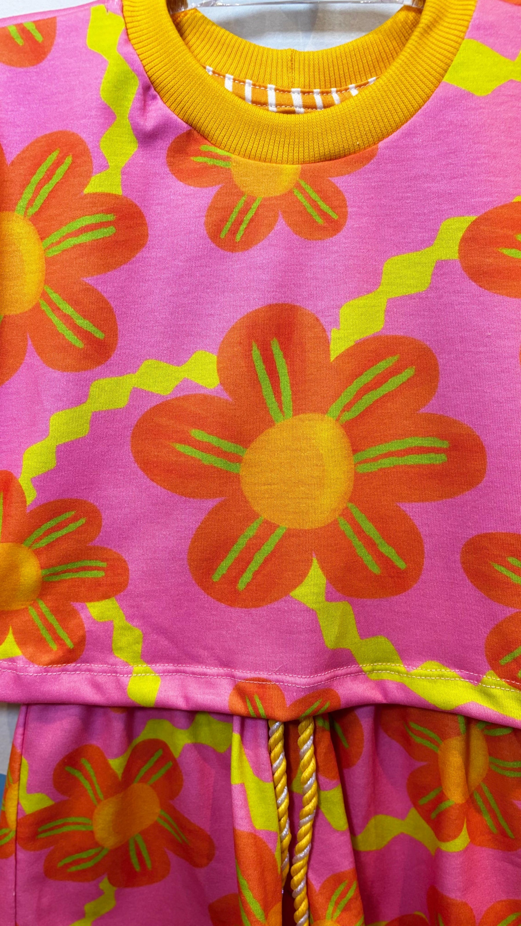 Conjunto Infantil Estampa Pétalas de Amor | Lá Colorê