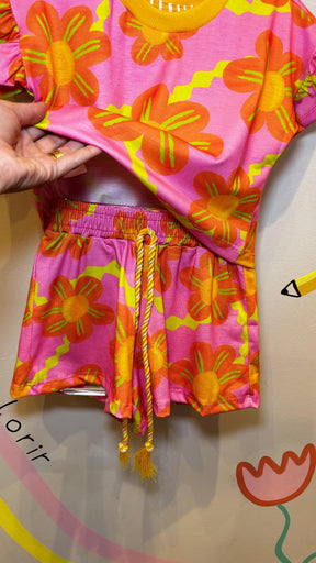 Conjunto Infantil Estampa Pétalas de Amor | Lá Colorê