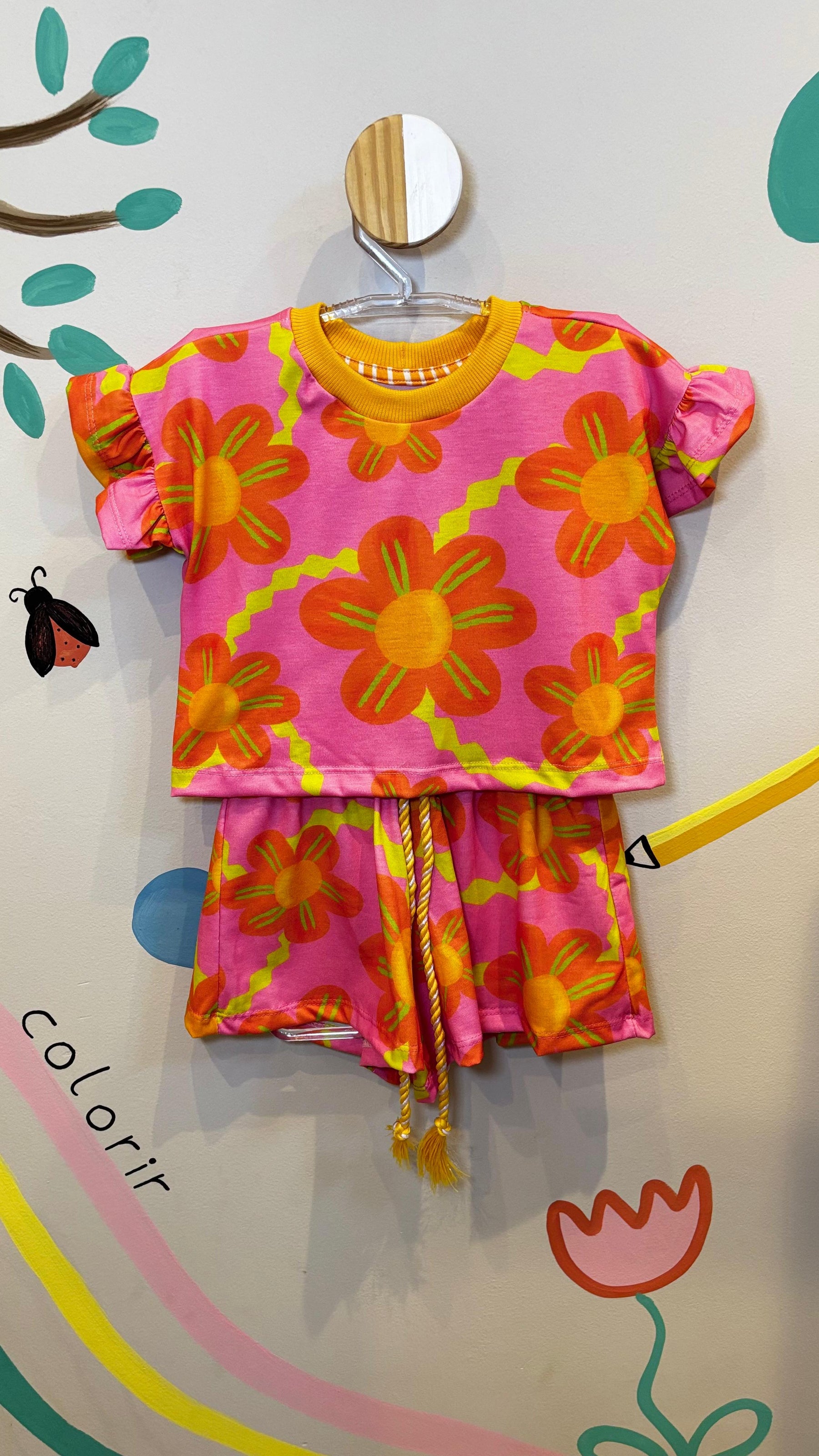 Conjunto Infantil Estampa Pétalas de Amor | Lá Colorê