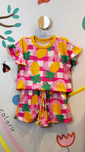 Conjunto Infantil Estampa Doce Abacaxi | Lá Colorê