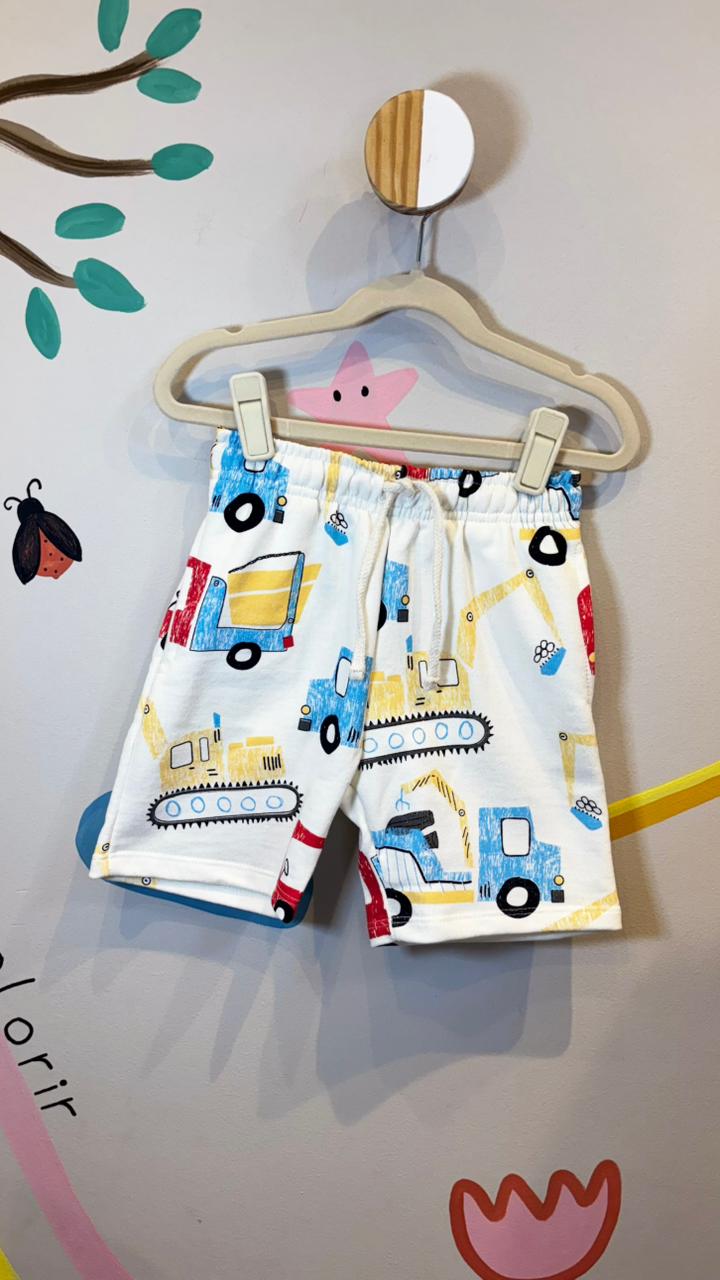 Bermuda Infantil Lúdica com Estampa Guindaste - 100% Algodão | Lá Colorê