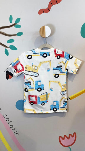 T-Shirt Infantil Branca com Estampa Guindaste - 100% Algodão | Lá Colorê