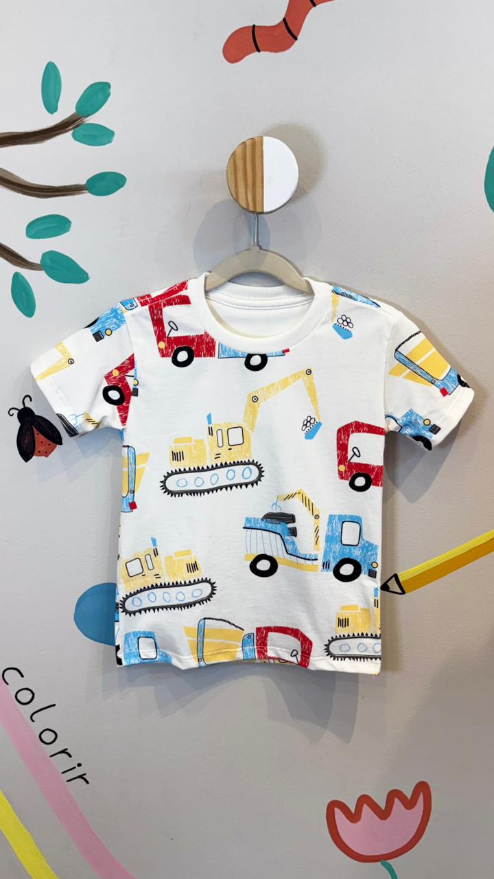 T-Shirt Infantil Branca com Estampa Guindaste - 100% Algodão | Lá Colorê