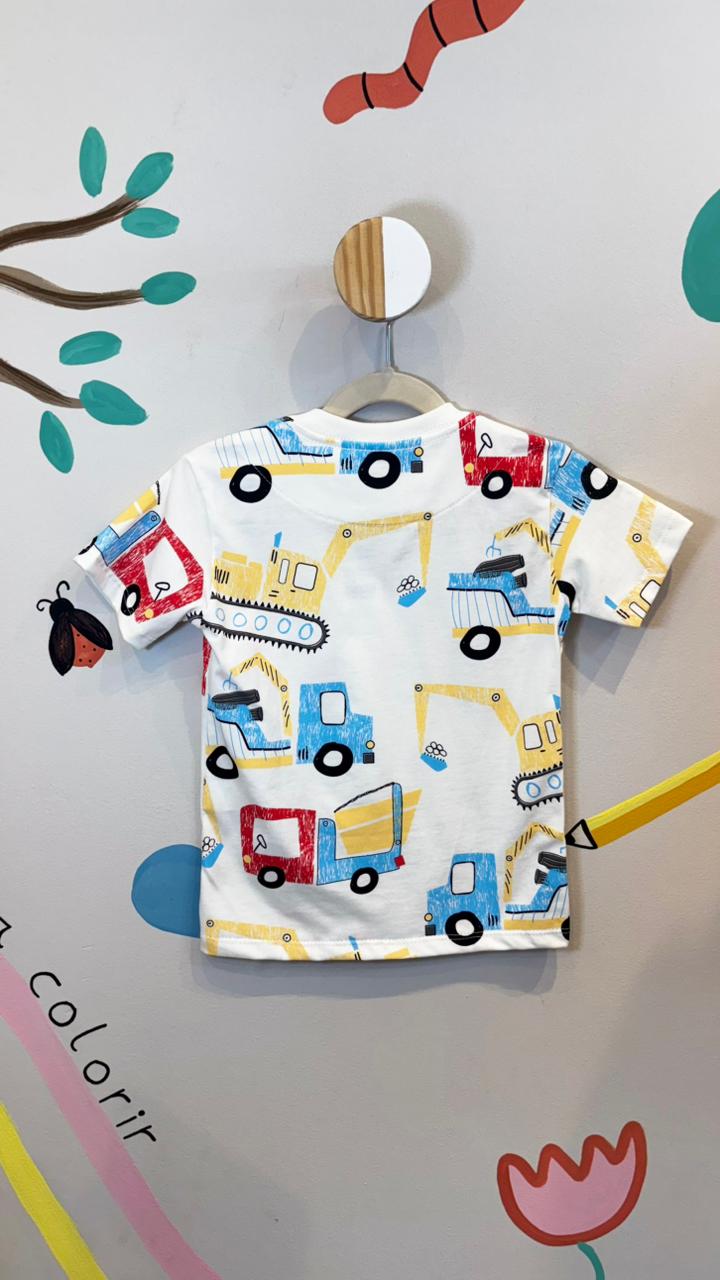 T-Shirt Infantil Branca com Estampa Guindaste - 100% Algodão | Lá Colorê