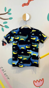 T-Shirt Infantil Preta com Estampa de Jacaré - 100% Algodão | Lá Colorê