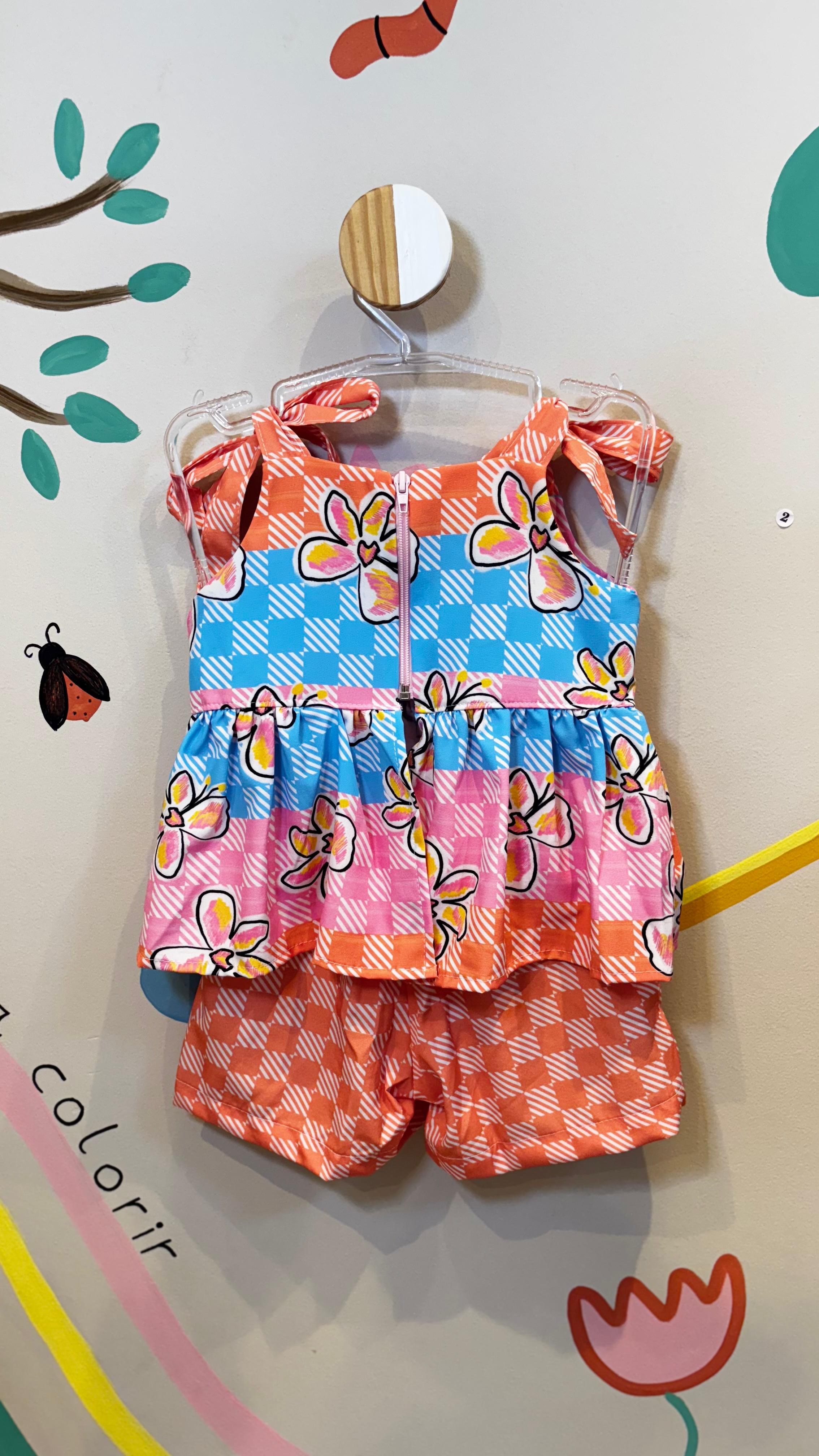 Conjunto Infantil Estampa Xadrez Floral | Lá Colorê