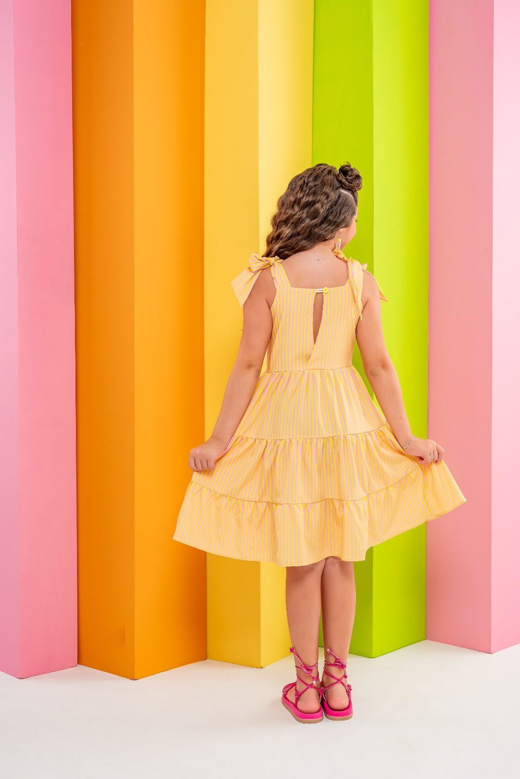 Vestido Infantil Alice Estampa Listras Amarela | Lá Colorê