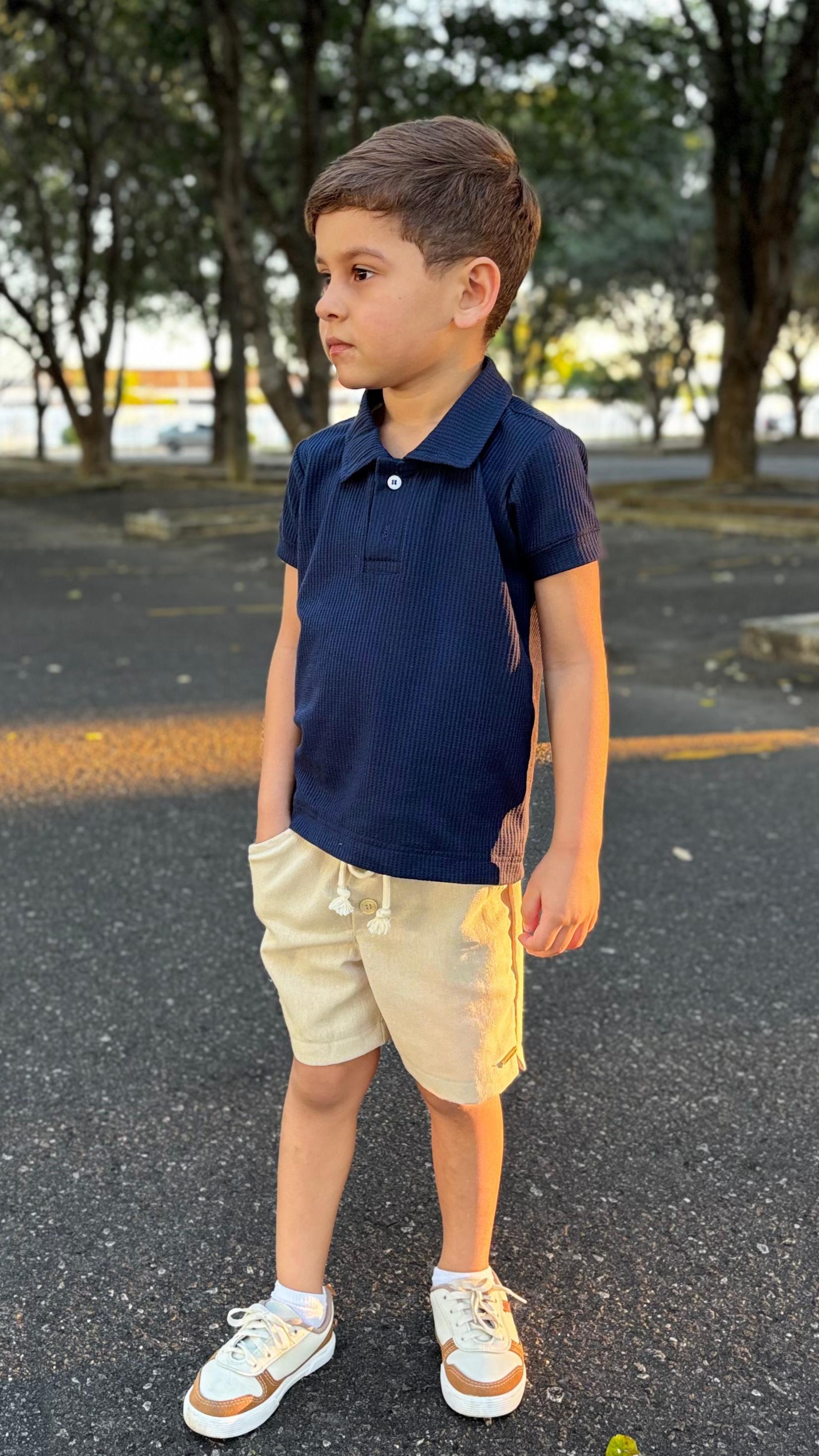 Camisa Infantil Gola Polo Azul Marinho em Tricô - 100% Algodão | Lá Colorê