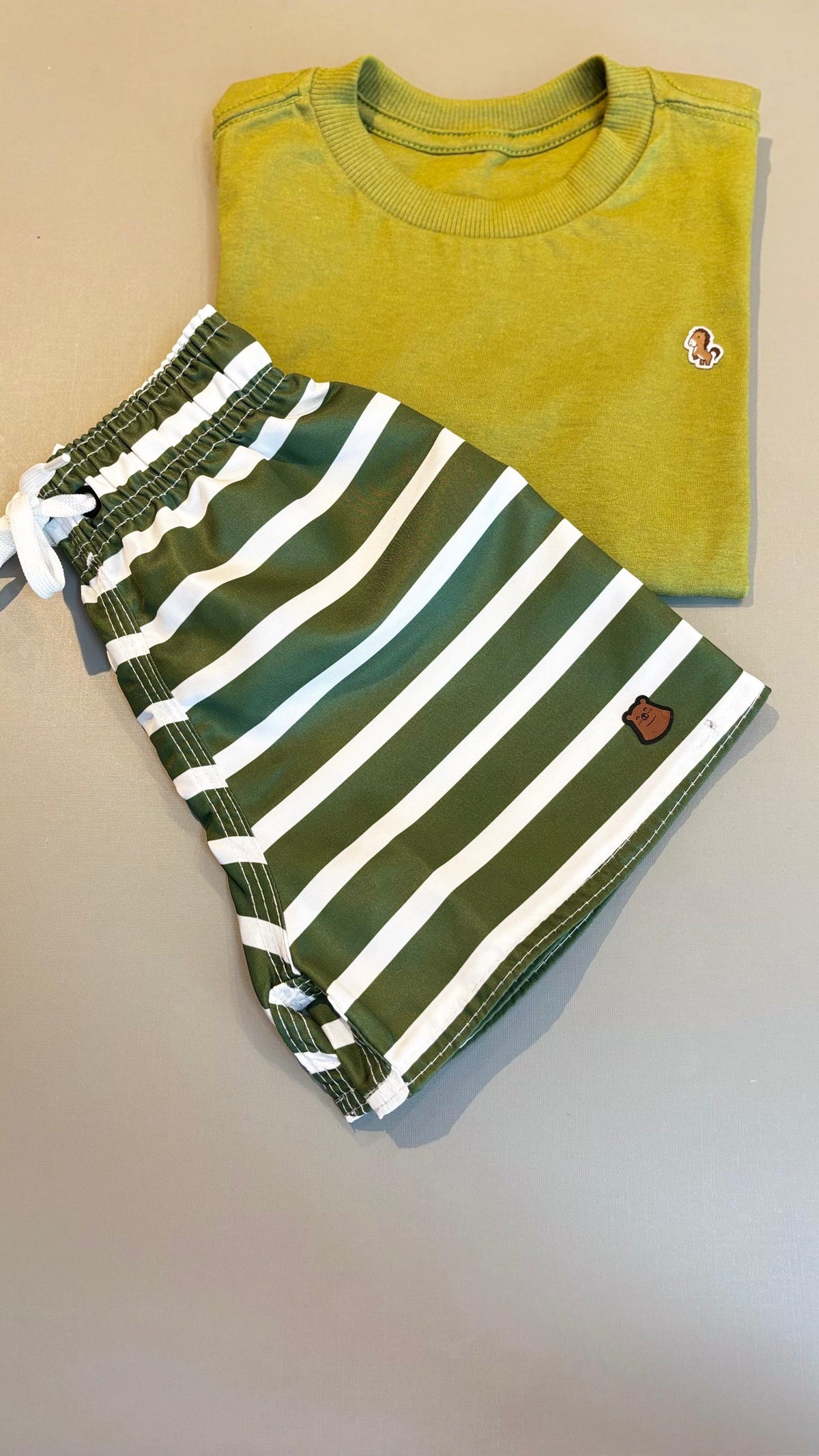 Short Tactel Infantil Premium Estampa Listrado Verde | Lá Colorê