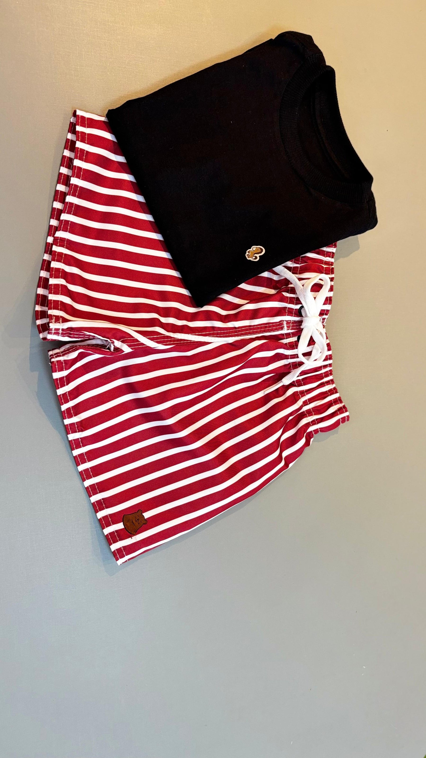Short Infantil Tactel Premium - Estampa Listrado Vermelho | Lá Colorê