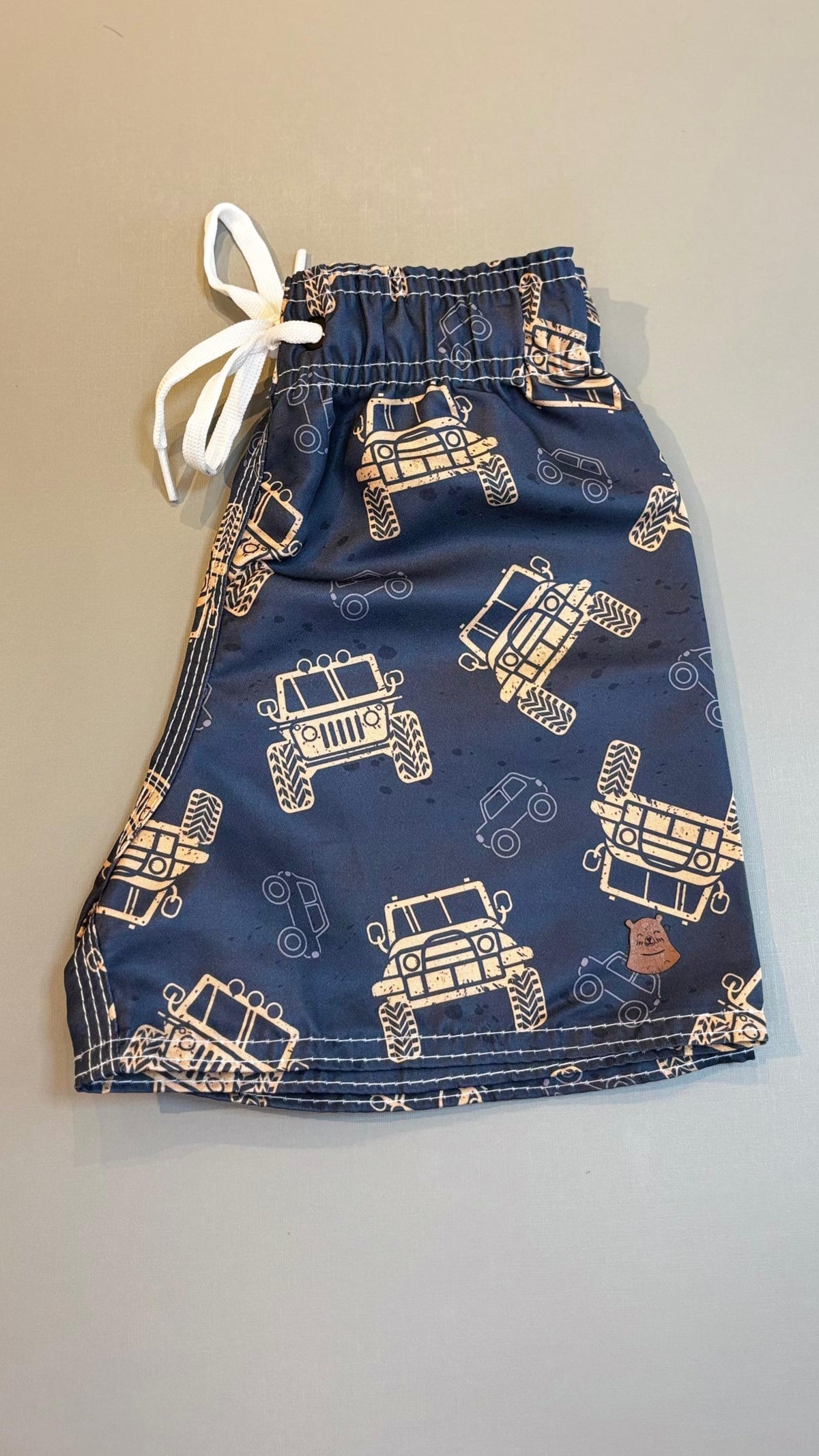 Short Tactel Infantil Premium Estampa Carro Jeep| Lá Colorê