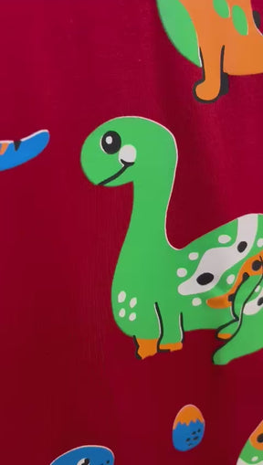 T-Shirt Infantil Vermelha com Estampa de Dinossauros - 100% Algodão | Lá Colorê