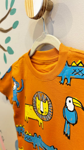 T-Shirt Infantil Laranja com Estampa Safari - 100% Algodão | Lá Colorê